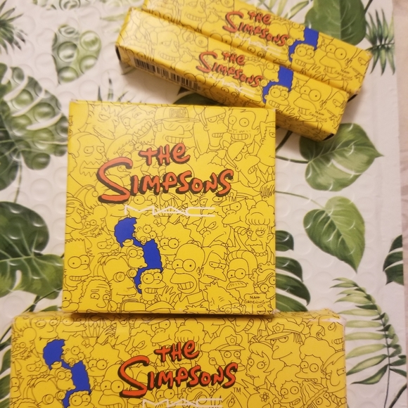 MAC Cosmetics Other - Mac Simpsons 4 Piece Collection